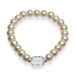 Pearl bracelet with Swarovski Centre Bead in Clear